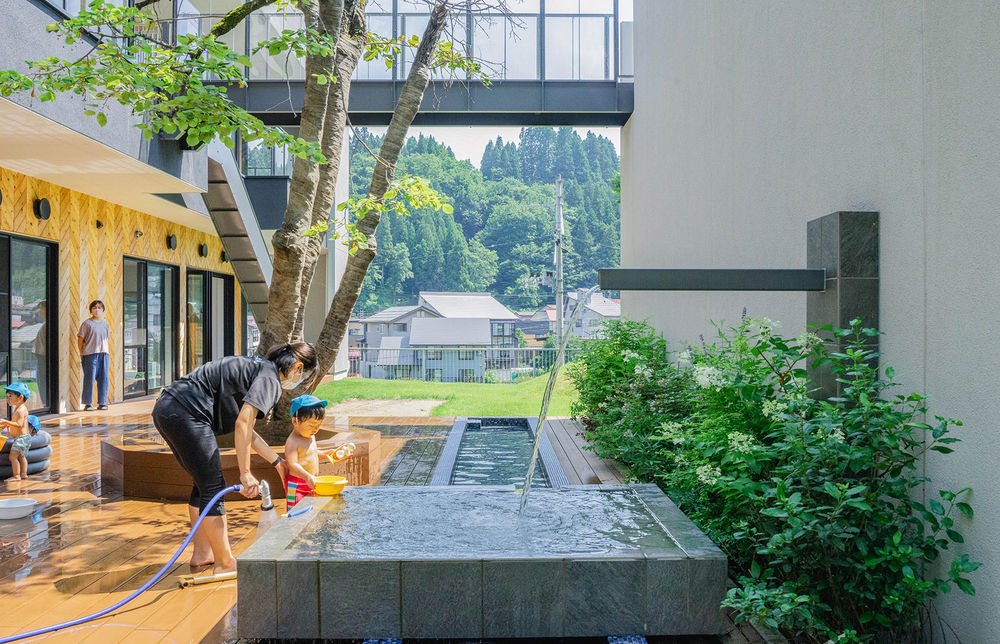 ATG幼儿园，日本 / HIBINOSEKKEI + Youji no Shiro + KIDS DESIGN LABO