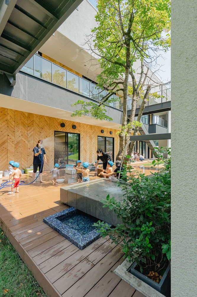 ATG幼儿园，日本 / HIBINOSEKKEI + Youji no Shiro + KIDS DESIGN LABO