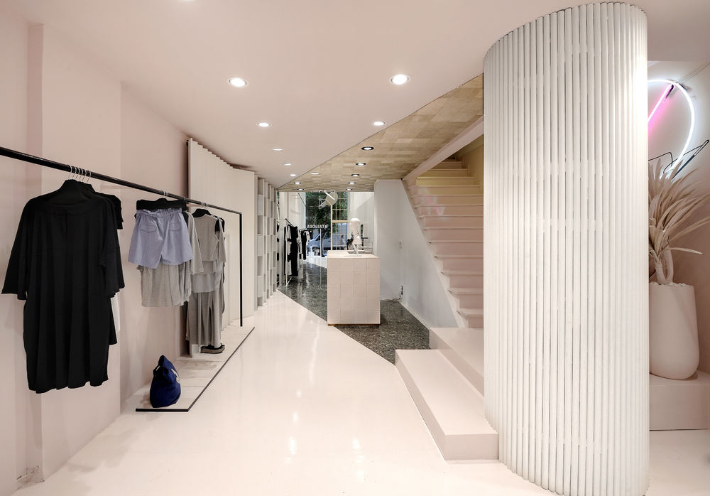 4tailors boutique | 精美简约的服装店设计
