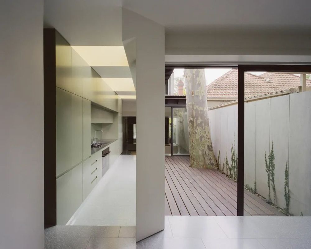 Lachlan Seegers Architect 打造精致庭院住宅