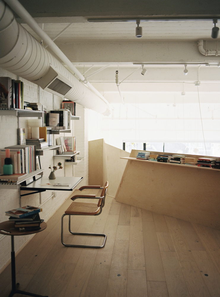 OWIU Studio 打造道地洛杉矶日式寓所——Biscuit Loft