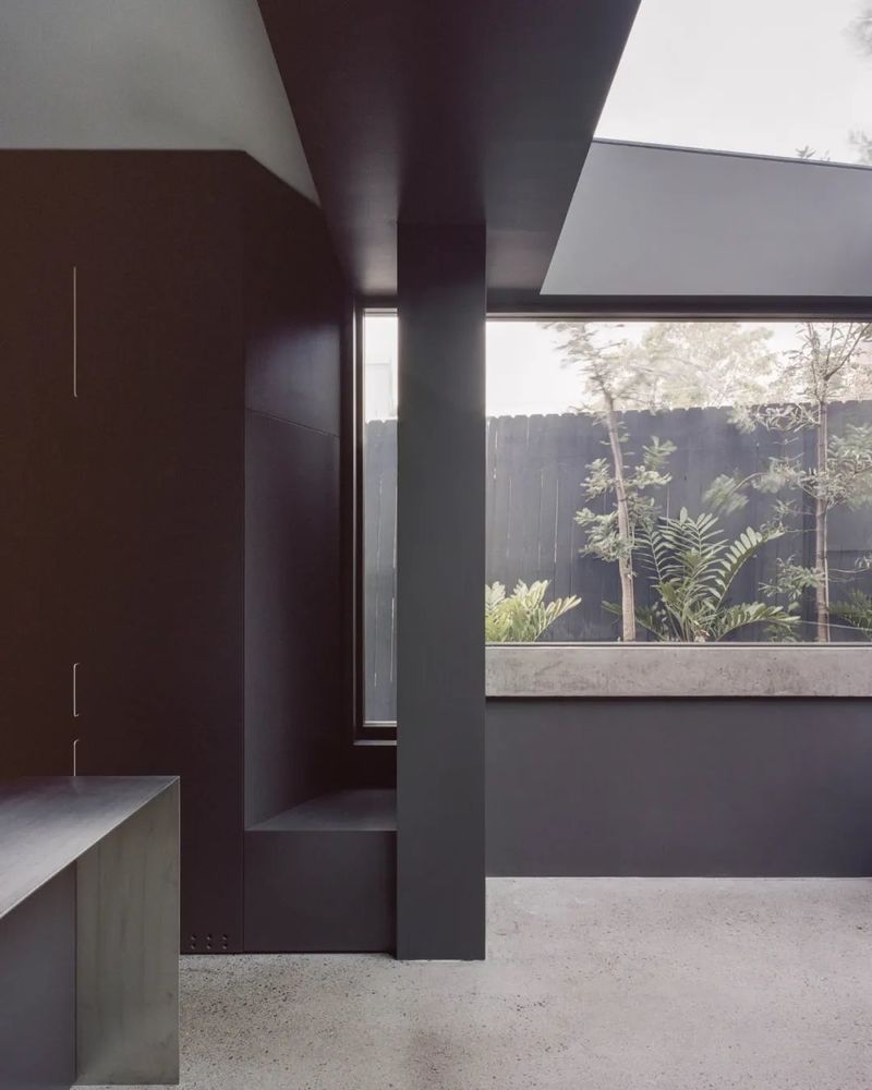 Lachlan Seegers Architect 打造精致庭院住宅