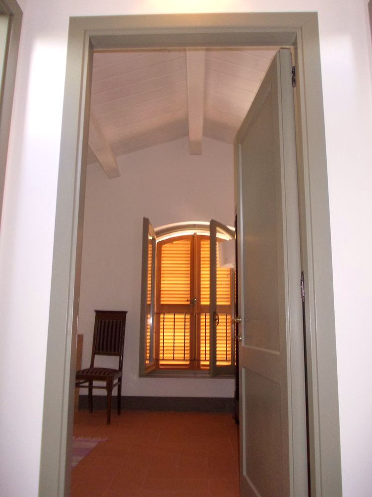 casale nelle Marche restauro con ampliamento in base a normativa antisismica, adeguamento sismico del preesistente, con risparmio energetico