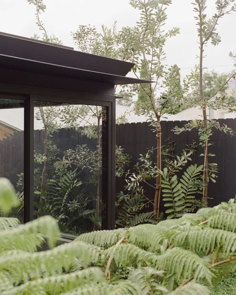 Lachlan Seegers Architect 打造精致庭院住宅
