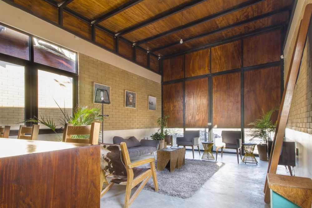 墨西哥红土之上的诗意栖居——Salvador House