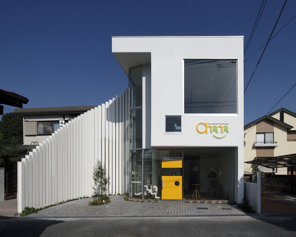 Kadoma 城市里的温馨摄影工作室