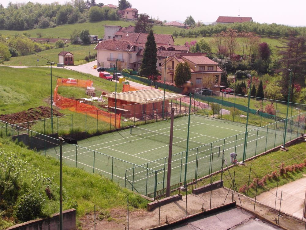 Roatto - Spogliatoi per il campo da tennis