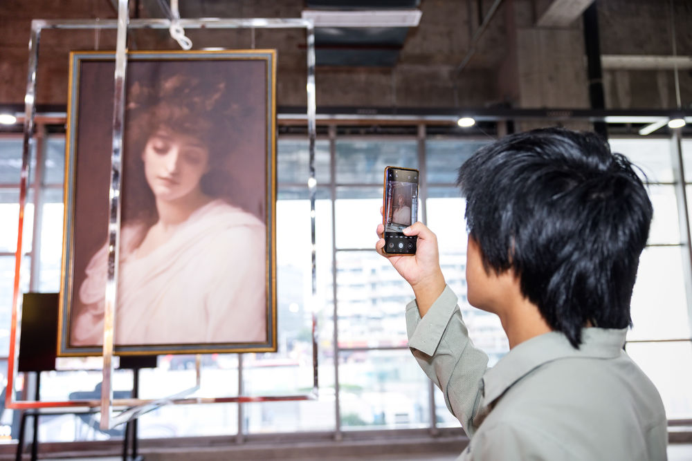 《英国绘画黄金时代展》之心城设计 | 英伦风情与现代艺术交融