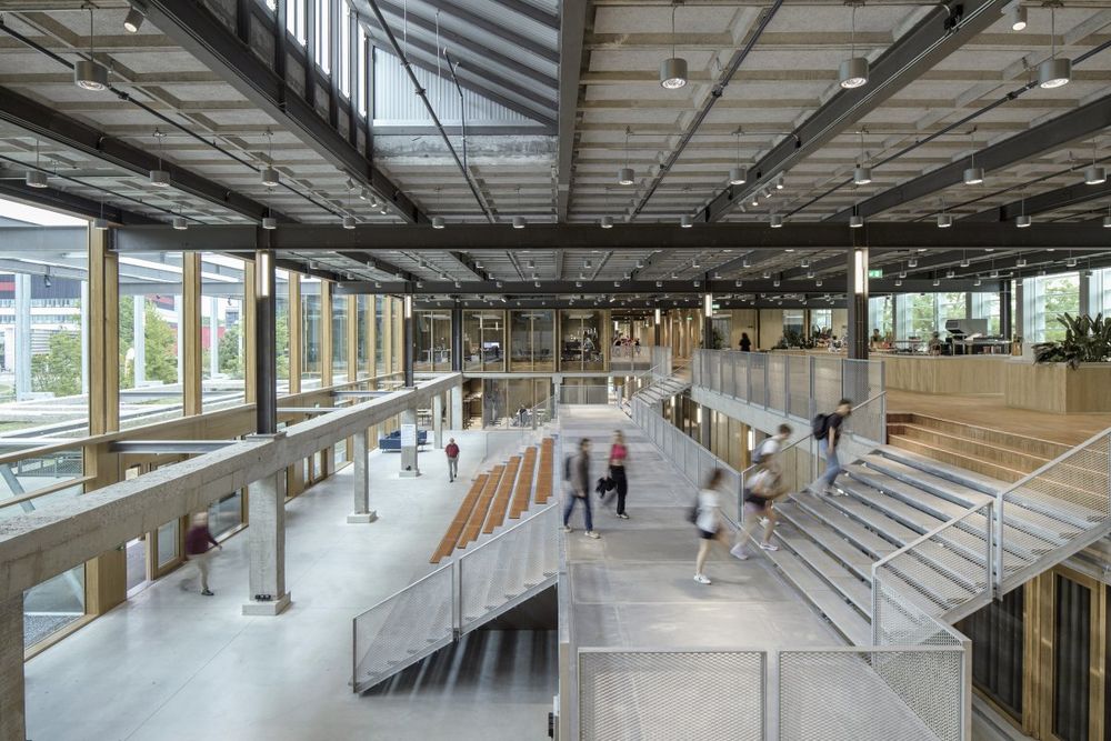 Twente大学ITC研究所 | 融入景观的绿色可持续发展建筑