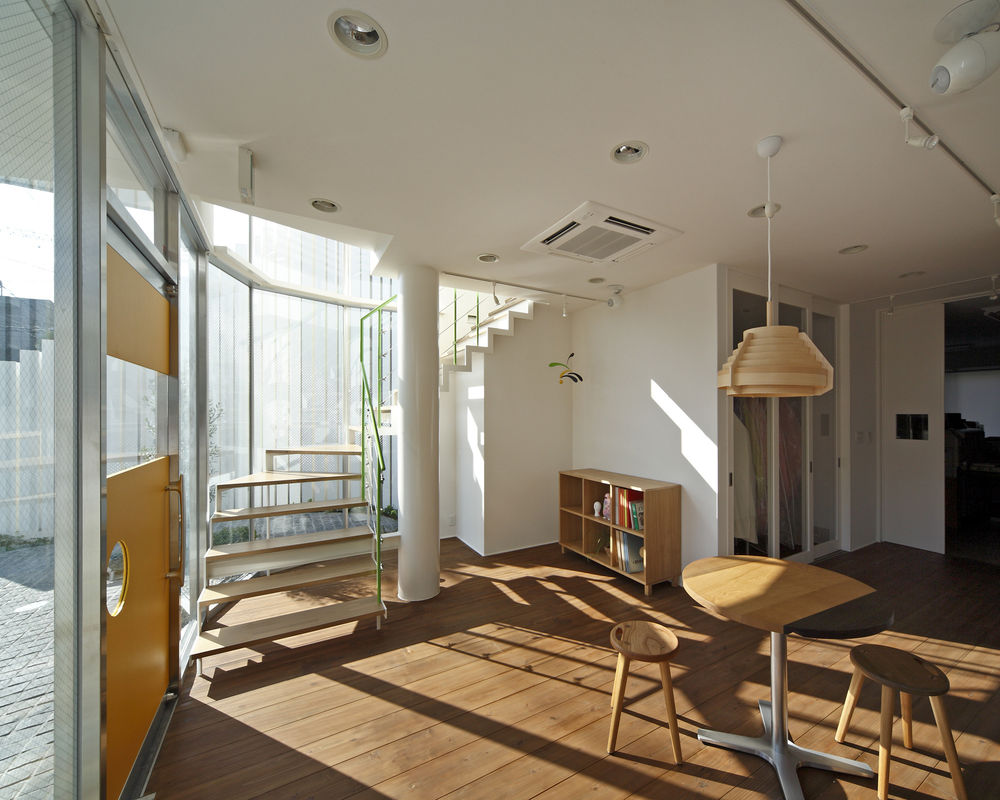Kadoma 城市里的温馨摄影工作室