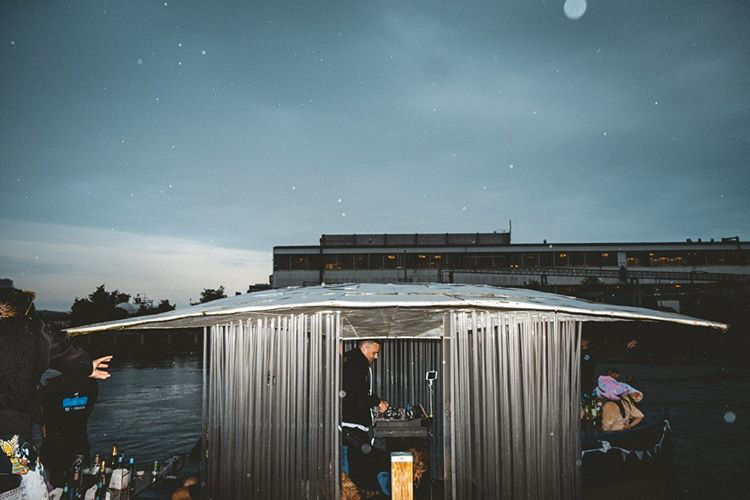 Copenhagen 水畔茶室 | 漂浮亭院的生态美学