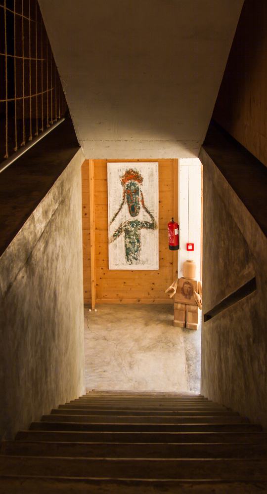 Ramos Castellano Arquitectos 设计佛得角生态酒店，木质集装箱房与环境完美融合