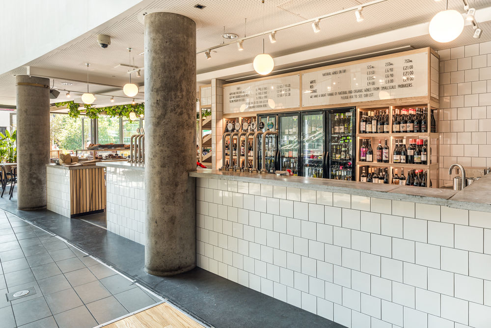Bristol Loaf 甜品店入驻英国 Bristol Beacon，Phoenix Wharf 设计
