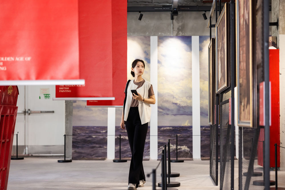 《英国绘画黄金时代展》之心城设计 | 英伦风情与现代艺术交融