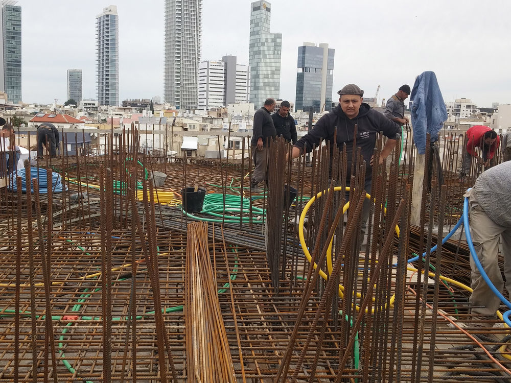 经典公寓楼的现代改造，打造多样化住宅空间