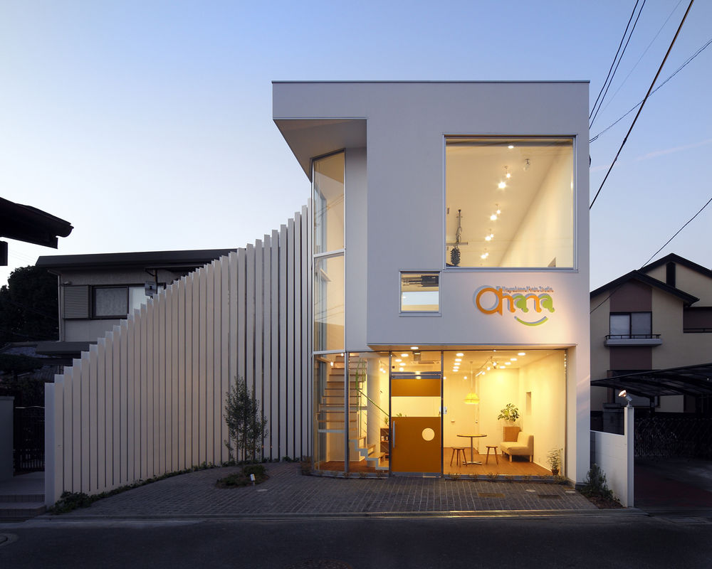 Kadoma 城市里的温馨摄影工作室