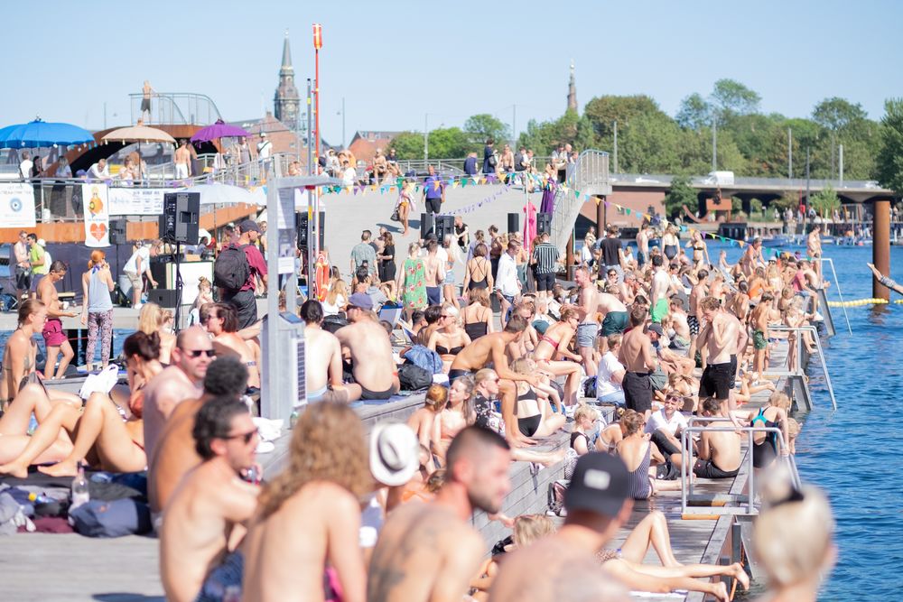 Copenhagen 水畔茶室 | 漂浮亭院的生态美学