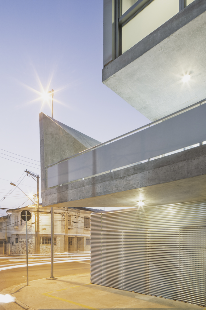 巴西圣保罗 Workshop House 三维空间利用