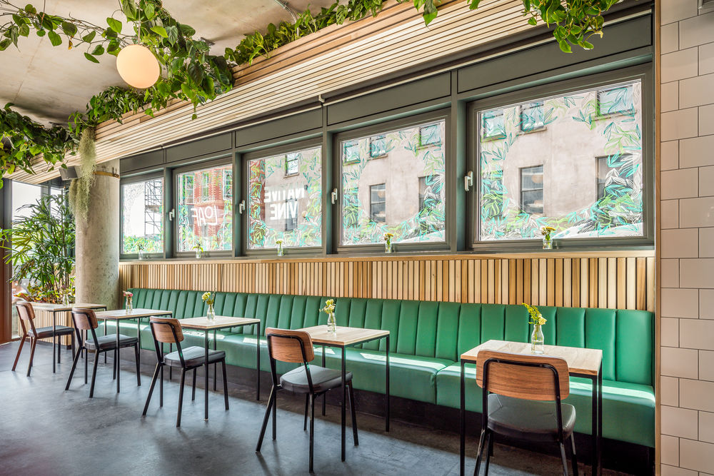 Bristol Loaf 甜品店入驻英国 Bristol Beacon，Phoenix Wharf 设计