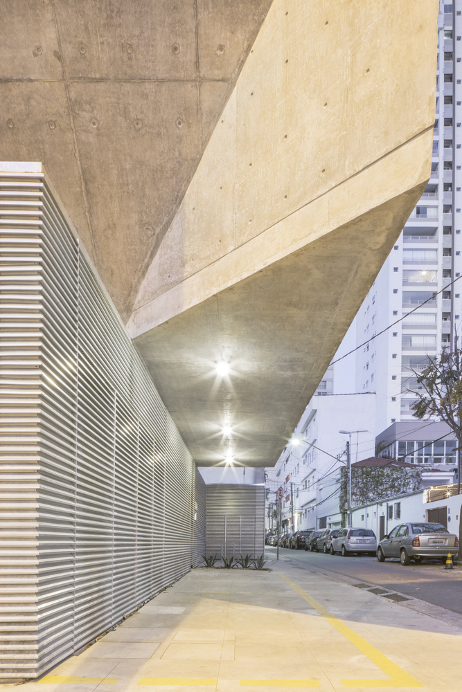 巴西圣保罗 Workshop House 三维空间利用