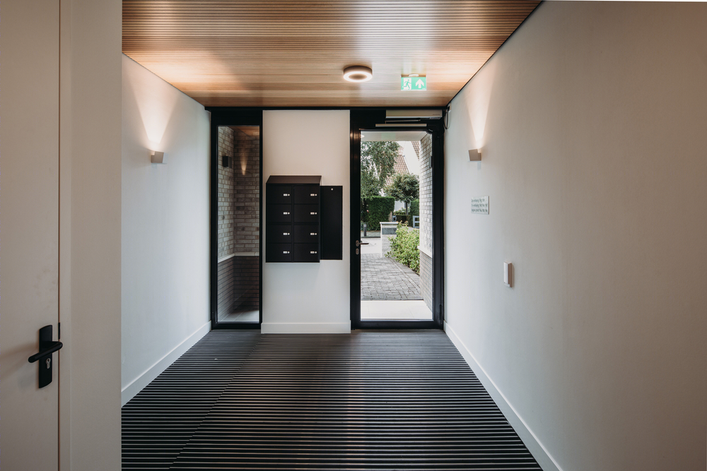 VanOmmeren-architecten 打造荷兰 Bloemendaal 绿色别墅式公寓