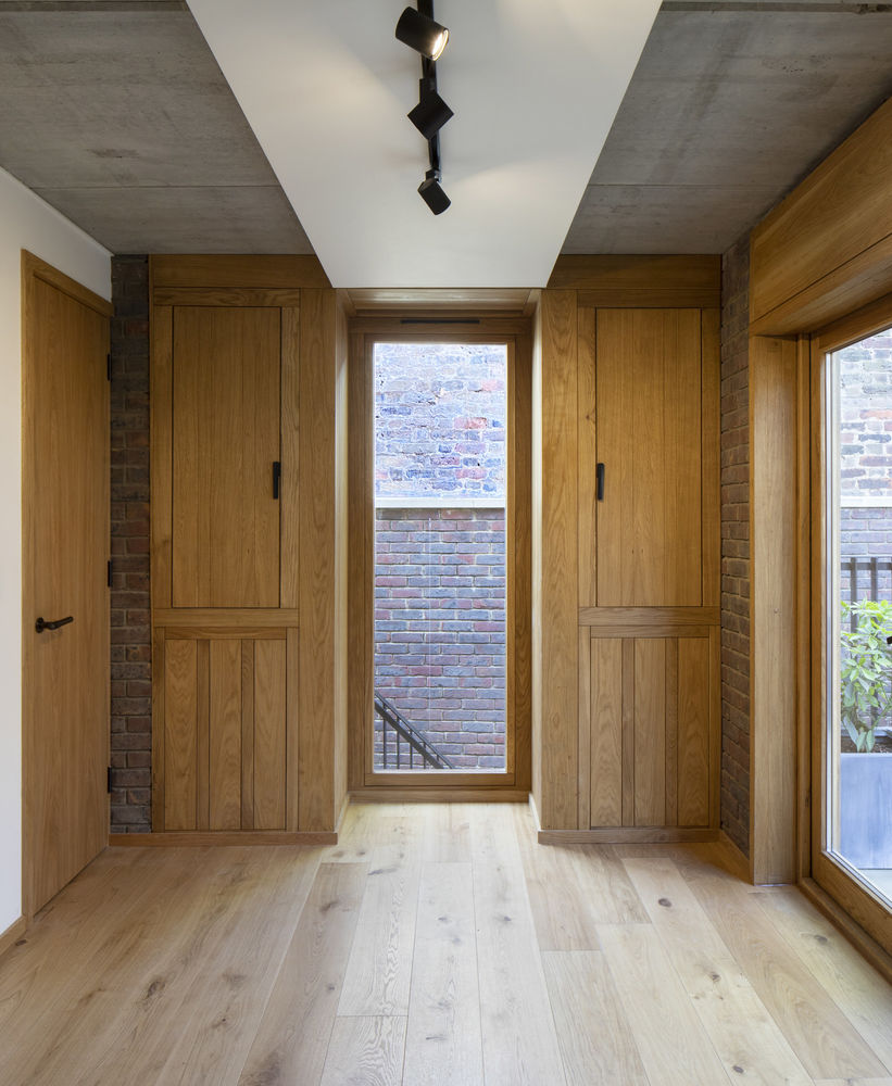 Southwark Brick House | 旧砖墙与新木纹的完美融合
