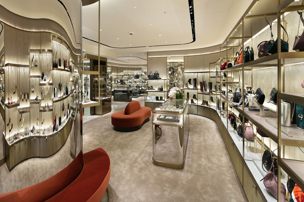 大阪 Daimaru 心斋桥购物中心 Jimmy Choo 店