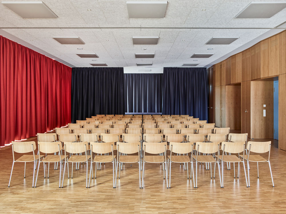 Weissenstein New School Building |  双层体育场馆设计亮点