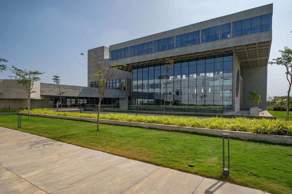 Woxsen University Library | 融合可持续性与现代设计理念的杰作