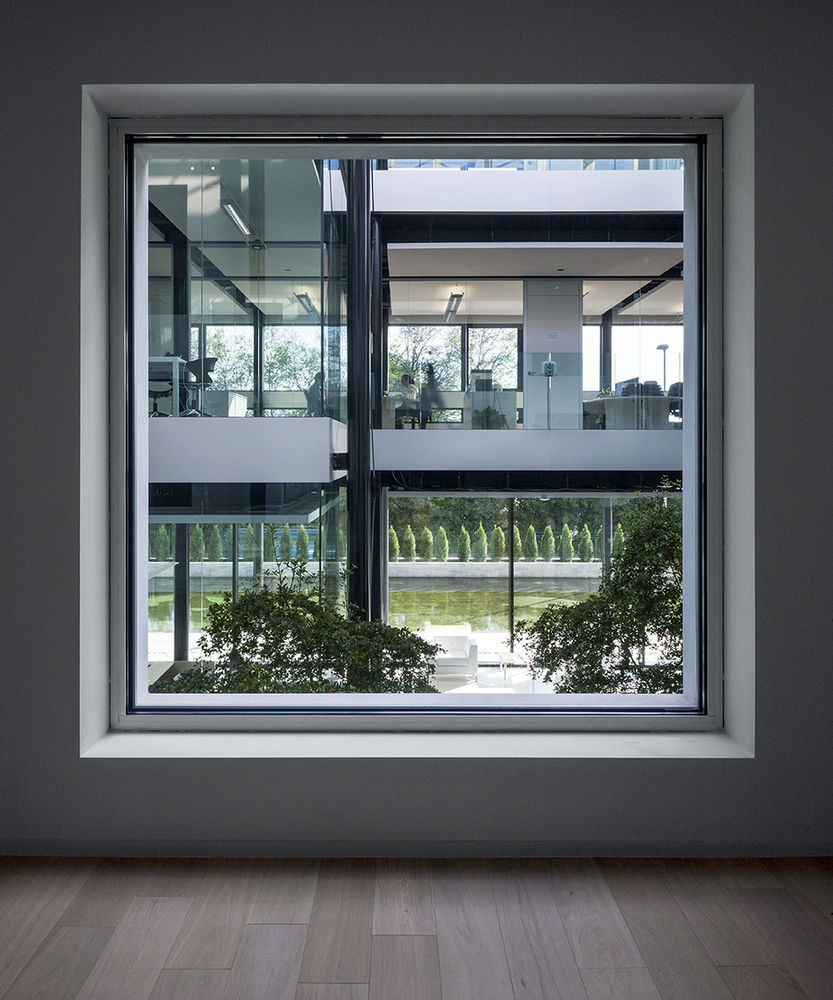 生态环保的 Guardini 总部办公建筑