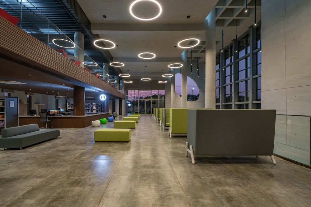 Woxsen University Library | 融合可持续性与现代设计理念的杰作