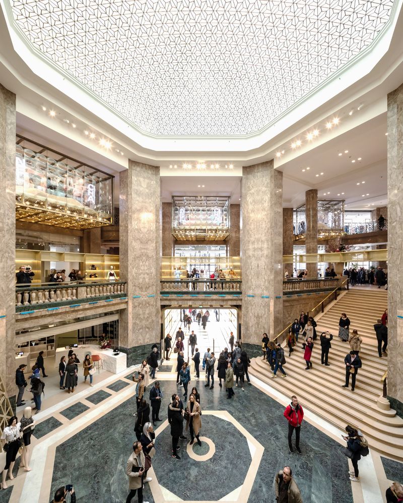 巴黎 Galeries Lafayette 旗舰店 | 历史与时尚的融合