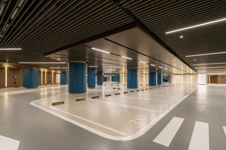 北京 CBD 地标建筑——忠旺集团总部大堂设计