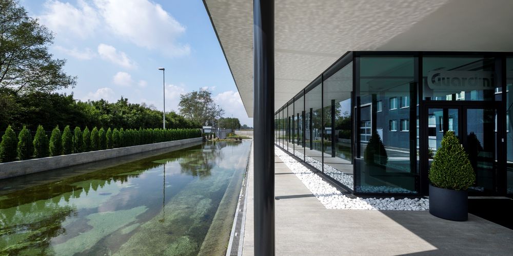 生态环保的 Guardini 总部办公建筑