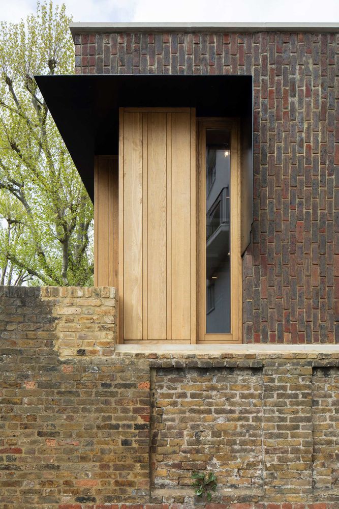 Southwark Brick House | 旧砖墙与新木纹的完美融合
