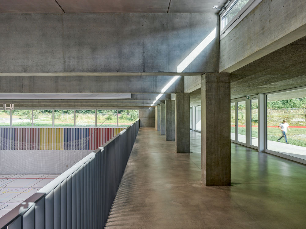 Weissenstein New School Building |  双层体育场馆设计亮点