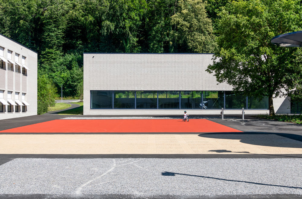 Weissenstein New School Building |  双层体育场馆设计亮点