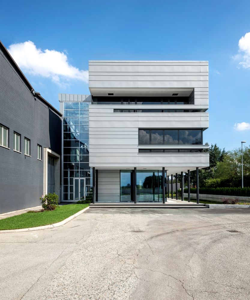 生态环保的 Guardini 总部办公建筑