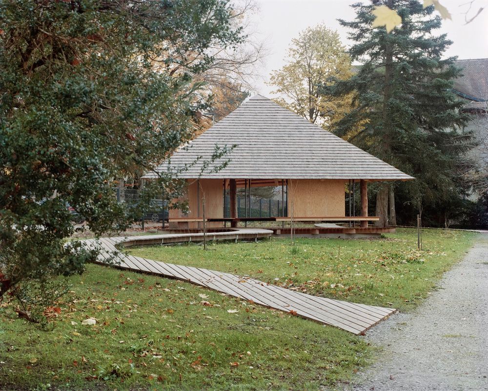 伞亭，瑞士 / Charly Jolliet Architecte