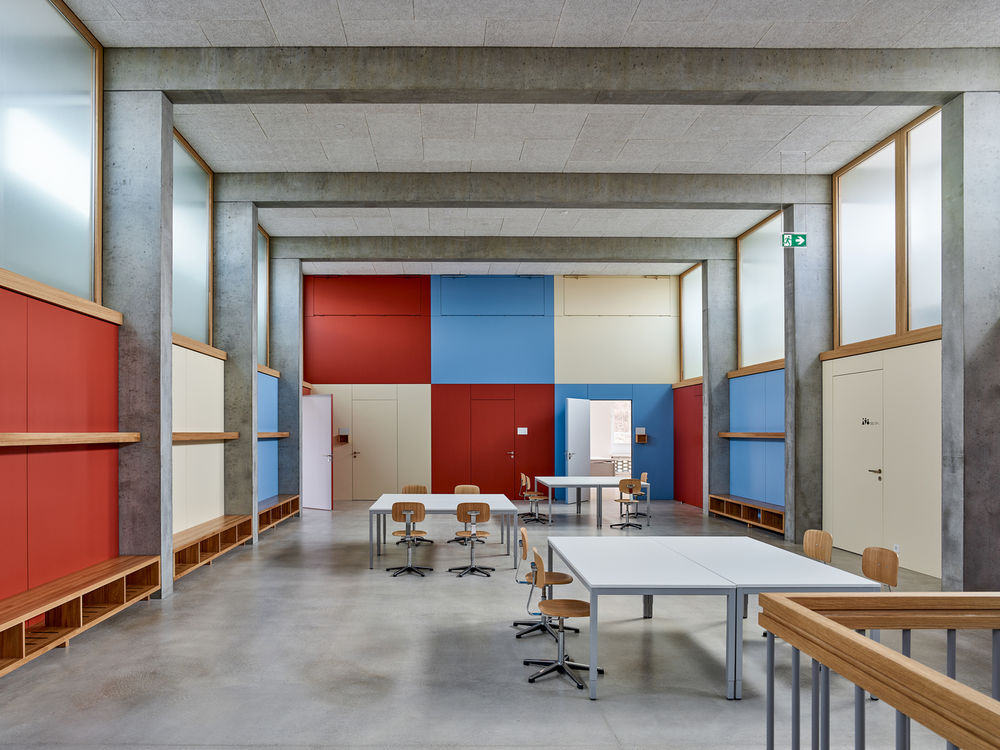 Weissenstein New School Building |  双层体育场馆设计亮点