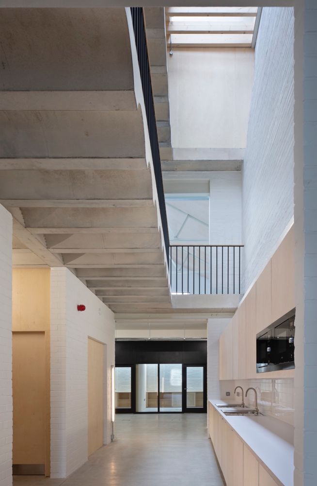 De Beauvoir路98-100号建筑改造，伦敦 / Henley Halebrown
