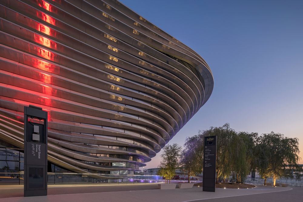 迪拜世博会“Alif”移动展馆 | 流动的建筑奇迹