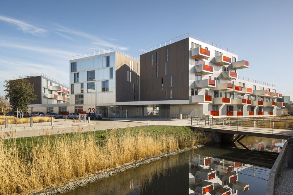 水畔都市趣居 | Philippe Dubus 的 Grand Synthe – Place Du Courghain 住宅设计