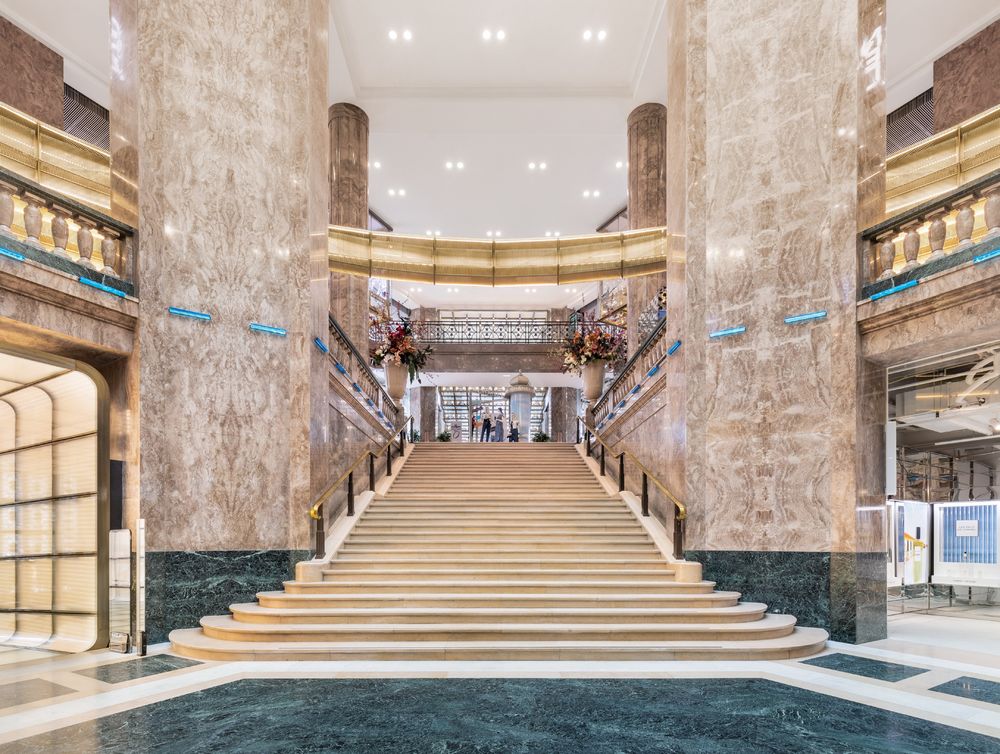 巴黎 Galeries Lafayette 旗舰店 | 历史与时尚的融合