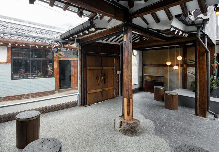 首尔咖啡 Ikseon 分店 | 复古与现代的完美融合