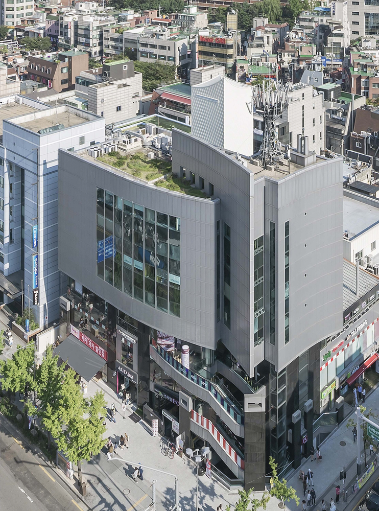 首尔"银船"建筑群新成员——动态弧形停车楼
