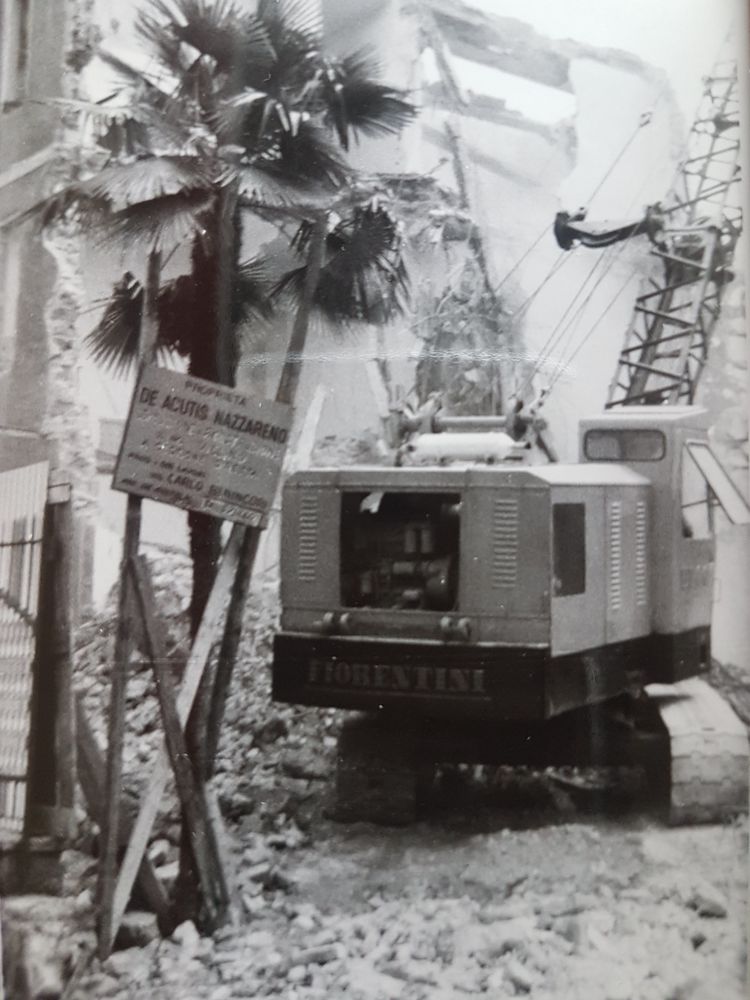 罗马 70 年代风格别墅重建 | 历史与现代化的完美融合