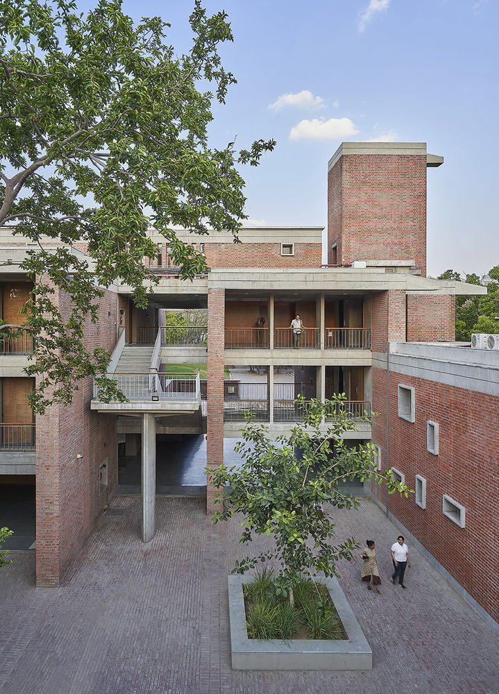 CEPT大学扩建，印度 / CCBA Designs