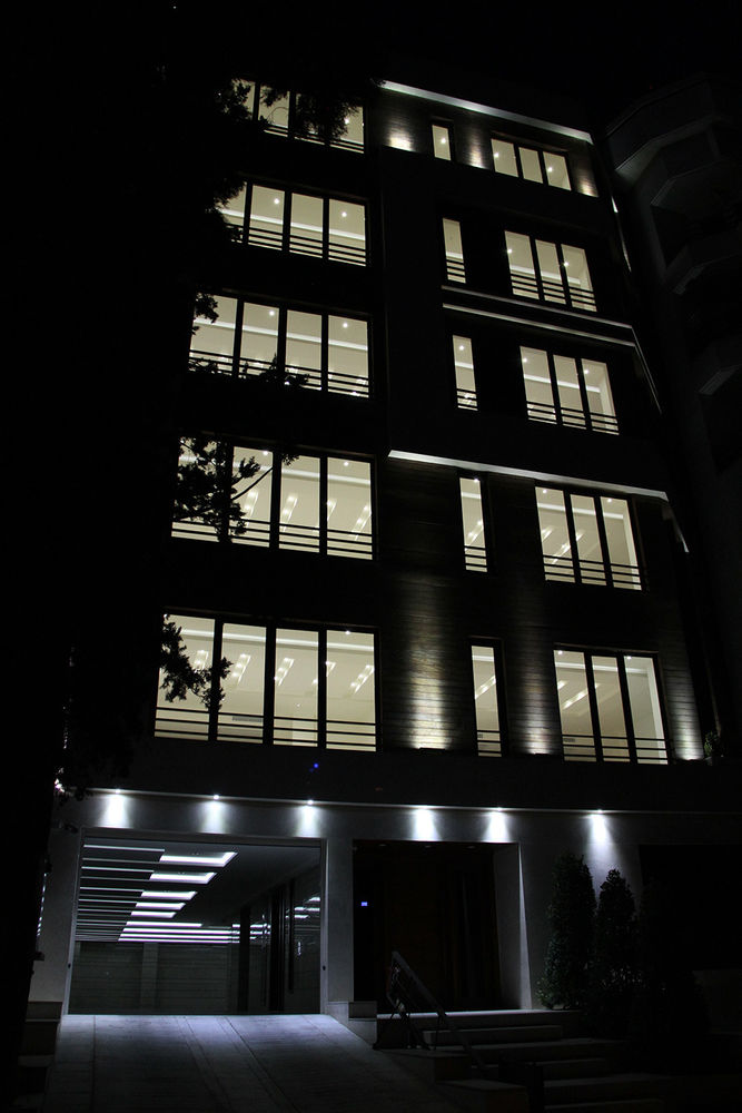 伊朗 Tehran 现代办公建筑杰作