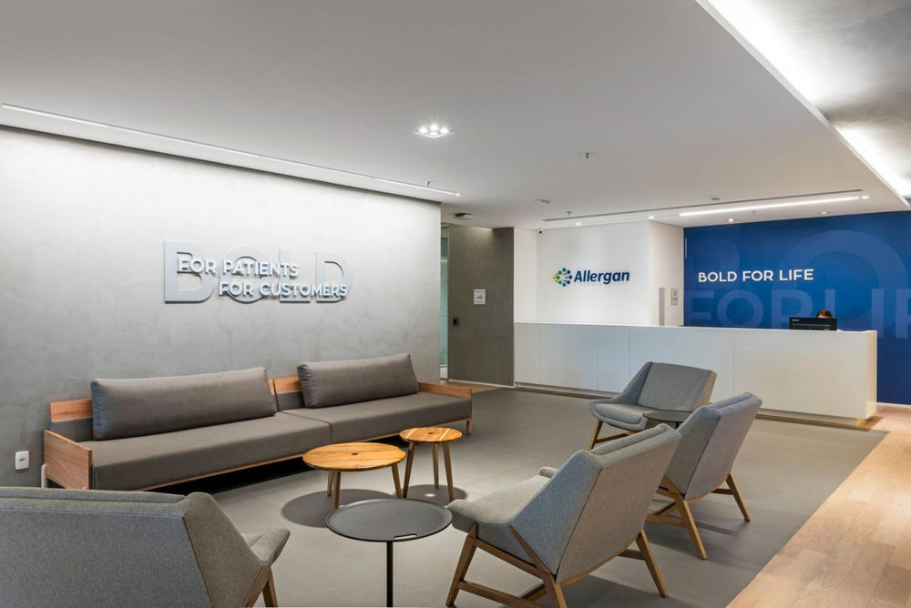 巴西 Allergan 办公室的自然活力空间